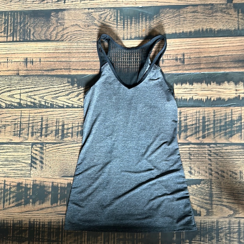 Lululemon tank top